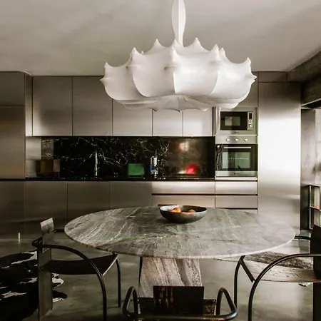 Luxury Waterfront Loft With Panoramic Views