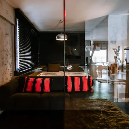 Luxury Waterfront Loft With Panoramic Views