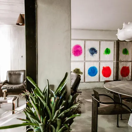 Luxury Waterfront Loft With Panoramic Views *