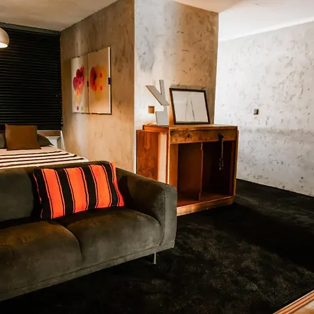 Апартаменты Luxury Waterfront Loft With Panoramic Views