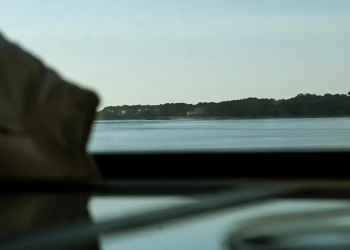 Luxury Waterfront Loft With Panoramic Views